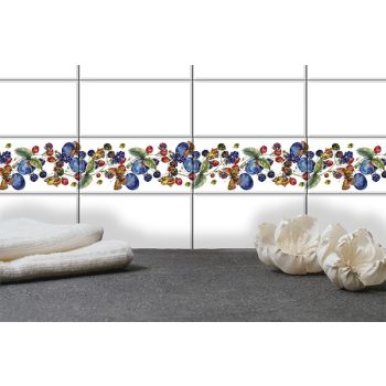 Berry patterned border tile