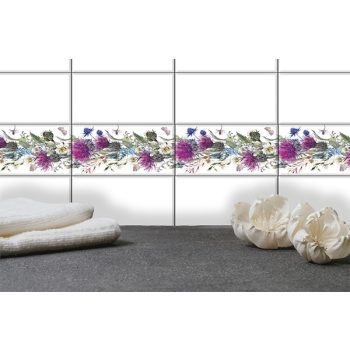 Flower patterned border tile