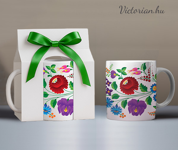 Tradicionális magyar népi mintás ajándéktárgyak